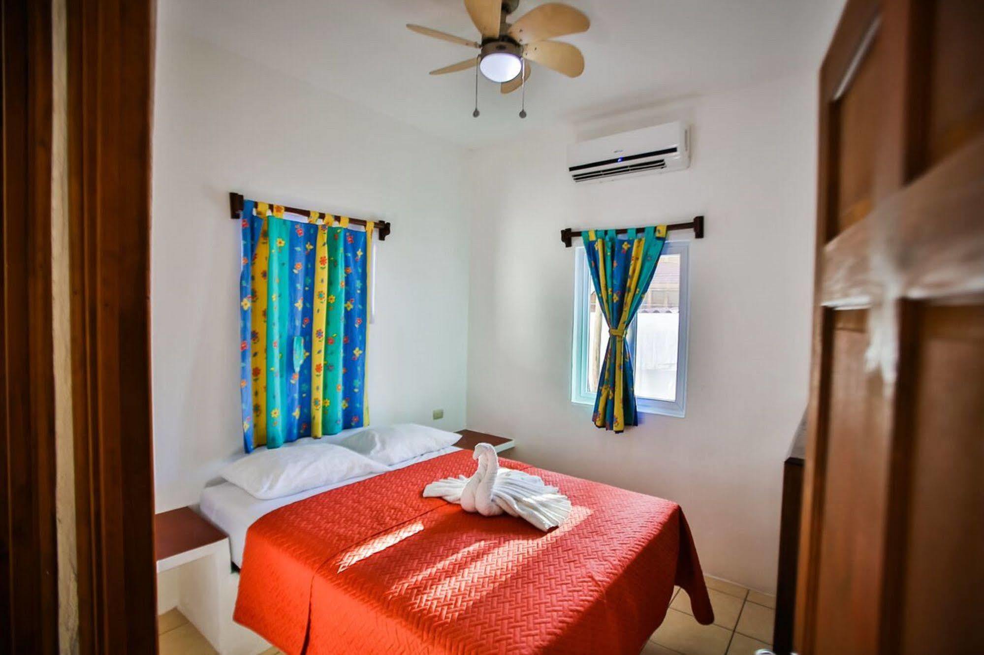 Playa Plana Hotel Гавайи Экстерьер фото